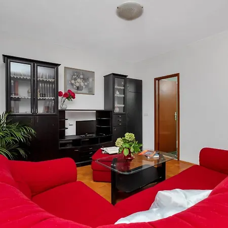 Bole Apartament *