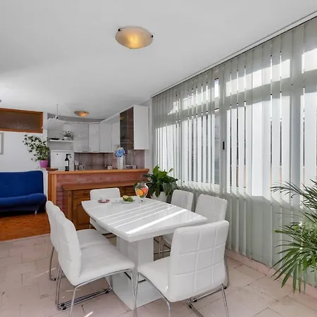 Apartman Bole