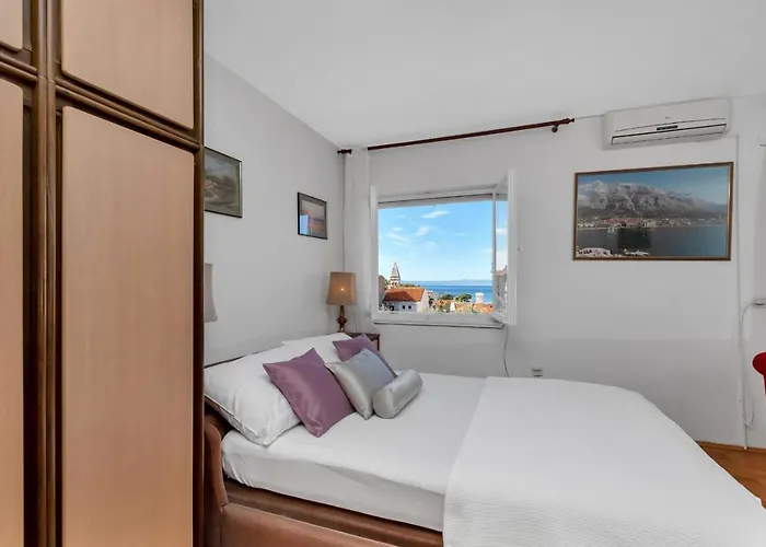 Bole Lägenhet Makarska
